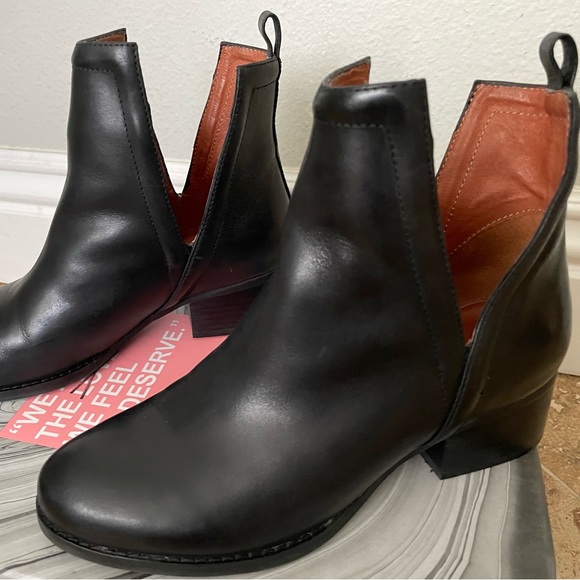 Jeffrey Campbell Oriley Cutout Bootie - Picture 2 of 7